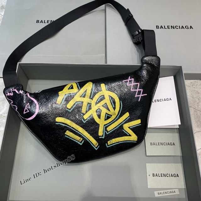 Balenciaga專櫃爆款油蠟皮Balen斜挎胸包 巴黎世家塗鴉撞色Balen品牌標識男女腰包 fyj1291